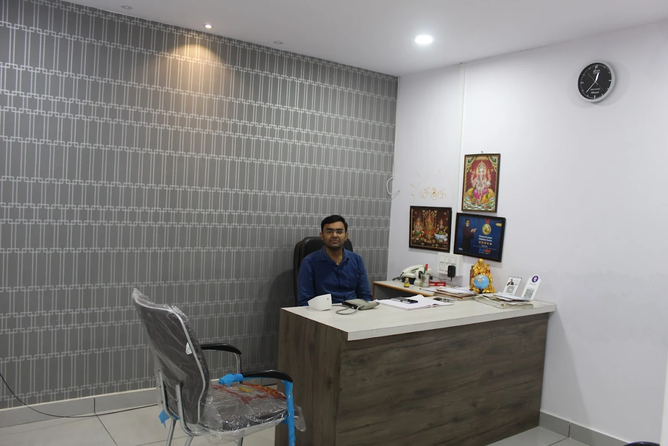 Doctor consulting patient